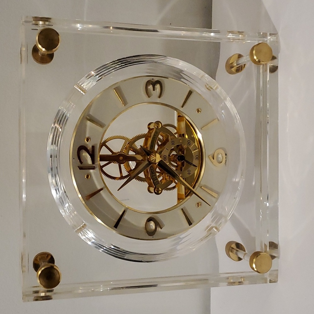 Seiko lucite mantle clock